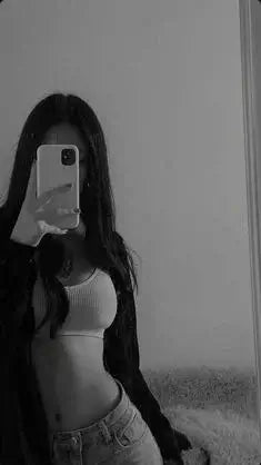 <em><strong>Laura Rodriguez</strong></em>